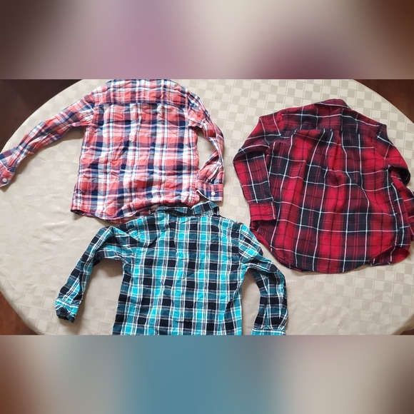 Boy's long sleeve shirts - Picture 2 of 2
